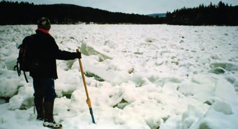 Vintertappingen blir nå først satt i gang etter at isforholdene er stabilisert i Tolgastrykene. Isleggingsperioden varer vanligvis fra midten av november til årsskiftet.