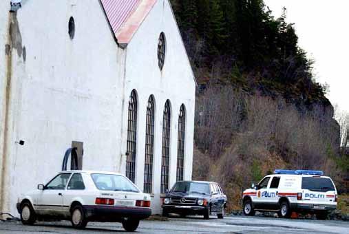mc i midt-norge står sammen: Politiet aksjonerer mot Hells Angels klubbhus i Trondheim i 2003. Flere aktører har med stort hell samarbeidet for å snu MC-kriminaliteten i byen.
