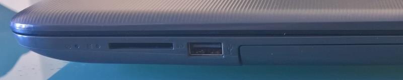 Legg merke til at en USB-avleser ikke er en MTR-enhet og den har ikke noen Av/Påknapp. Her forklares hvordan utstyret skal kobles.