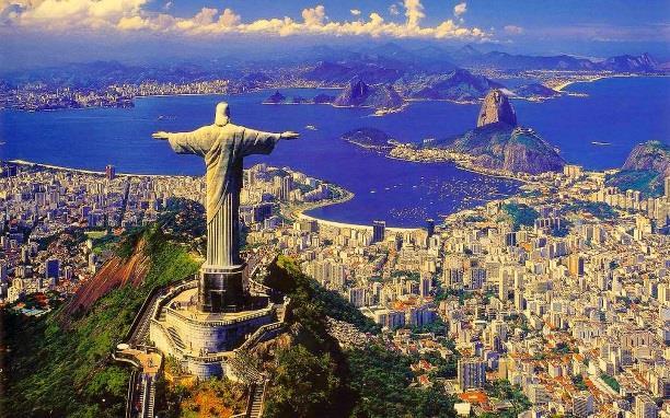Videre til hjertet av Rio, som er forretningsområdet, men det er også her vi finner de historiske stedene.