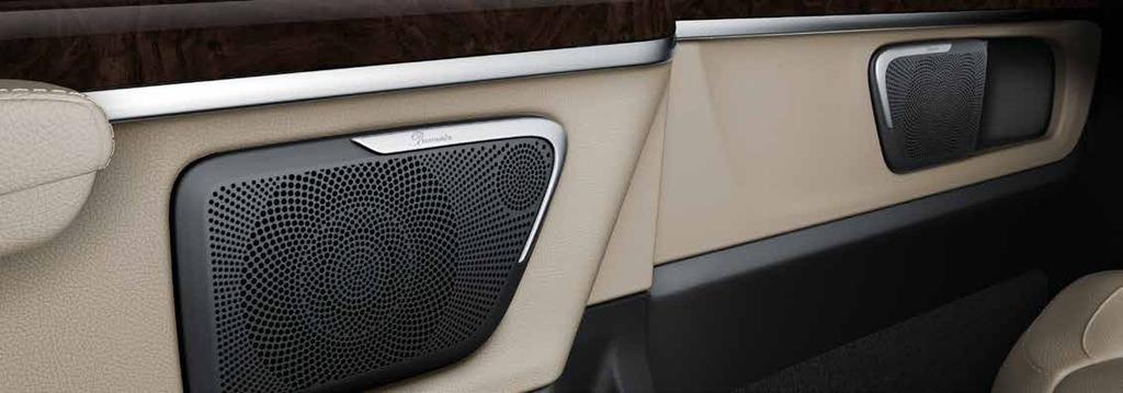 41 Burmester surround-soundsystem ekte godlyd Burmester surround-soundsystem 1 har et perfekt avstemt forsterker- og høyttalersystem som varter opp med fascinerende surround-lyd i bilen.