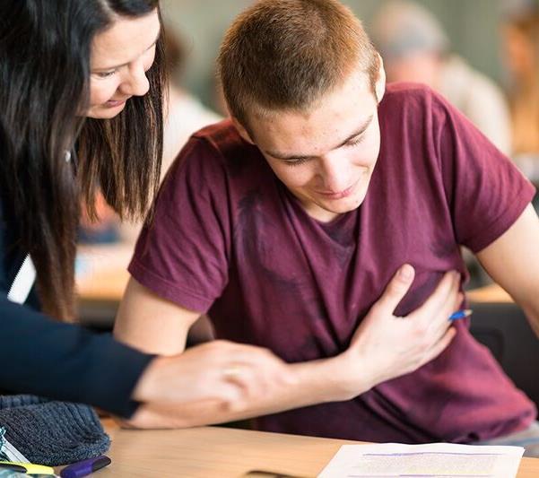 Å lære å skrive - skrive for å synliggjøre kunnskap Presentasjonsskriving krever eksplisitt skriveopplæring på fagets