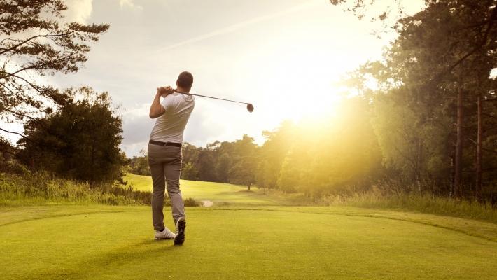 Maribo Sø Golfklub Knuthenborg Safaripark (15 km) Opplev Nord-Europas største safaripark med over 1.