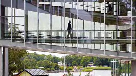 Blekinge Tekniska Högskola, Karlskrona, Sverige. Pilkington Suncool 66/33 Pilkington Suncool Dynamic er et dynamisk solbeskyttelses glass. Dvs.