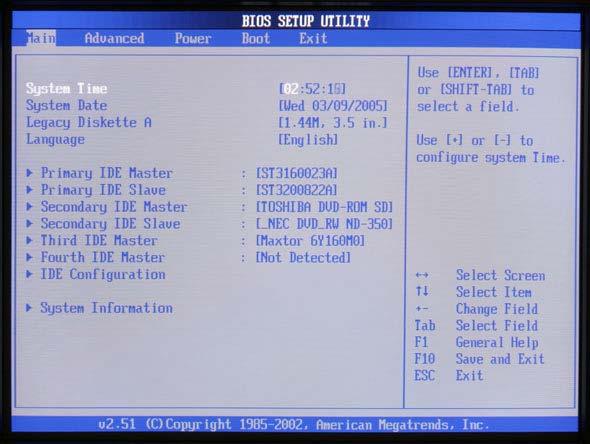 2.8. Basic Input Output System - BIOS BIOS har en viktig oppgave ved oppstart av datamaskinen. BIOS består av tre deler: 1.