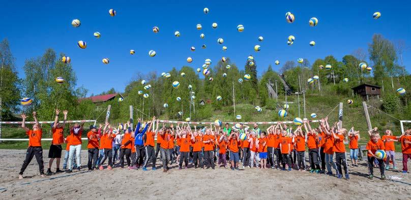 ANLEGG Volleyball og sandvolleyball spilles tradisjonelt i hall og på bane. Treningstider må ofte reserveres på et gitt tidspunkt i løpet av året.