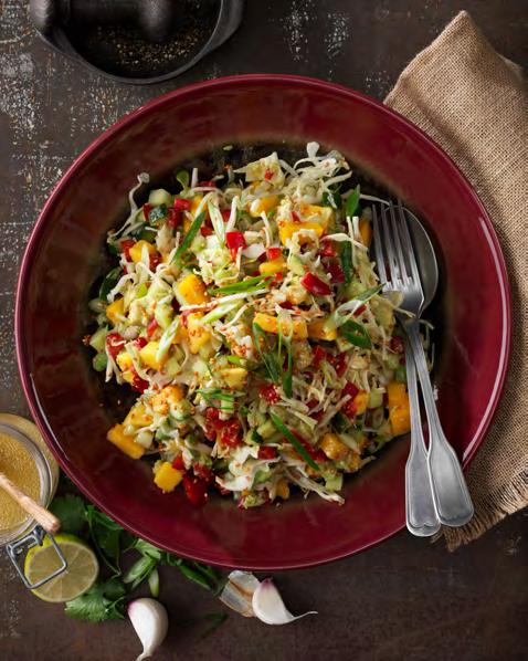 Fruktig kålsalat En søt og syrlig salat med både frukt og grønnsaker. Nettopp denne blandingen er karakteristisk for stillehavskysten og Costa Rica.