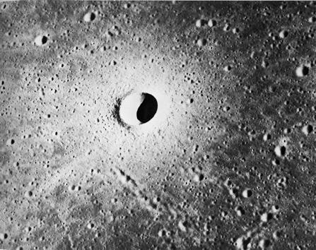 dybde og diameter Baldwin viste at månekratere følger en forlengelse av