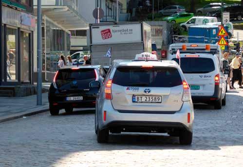 Trafikk gjennom bomstasjoner Bergen februar 2015 / 2016 Regional transportplan Hordaland 2018-2029 4 500 4 000 Antall bompasseringer pr.