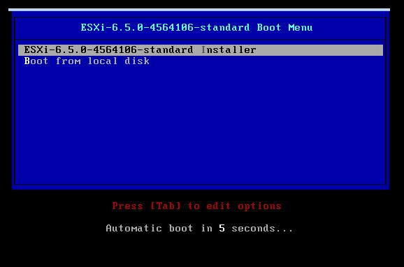 Figur 9 - Oppstart fra ESXi installasjonsmedie 1. Godta lisensen F11 2. Velg disken som vises under Select a Disk to Install or Upgrade. (Enter) 3. Velg språk, pil opp til vi kommer til Norwegian. 4.