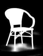 1499,- Stabelbar stol med aluminiumskjerne og polyethylene