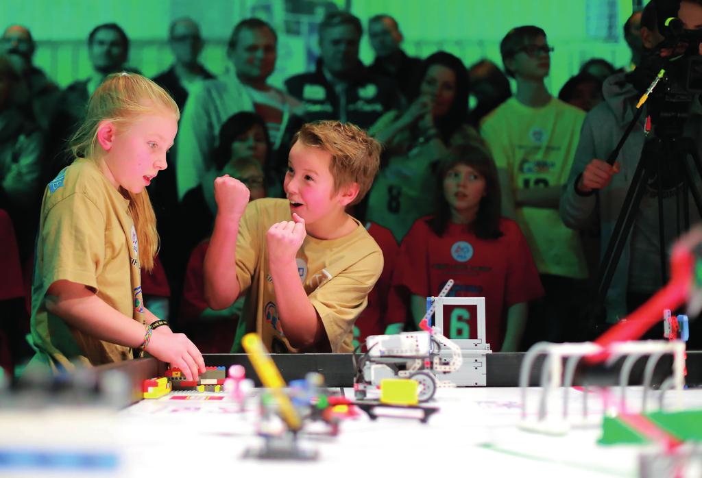 EVERD P T FIRST LEGO League (FLL) er en kunnskaps- og teknologikonkurranse der barn skal finne innovative løsninger på problemer som ingen voksne vet svaret på.