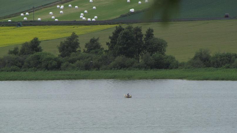 INNLEDNING 1.1 Bakgrunn Akersvannet naturreservat ble opprettet ved kongelig resolusjon av 2. oktober 1981 som en del av verneplan for våtmark i Vestfold, den første verneplanen av sitt slag i landet.