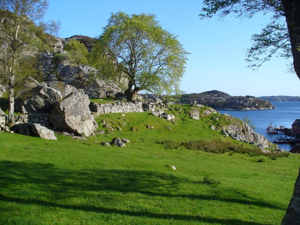 11 Hanøy Hanøy er med i Hordaland sin oversikt over dei 14 mest verdifulle kulturlandskapa i fylket, som representant for kystgardane.