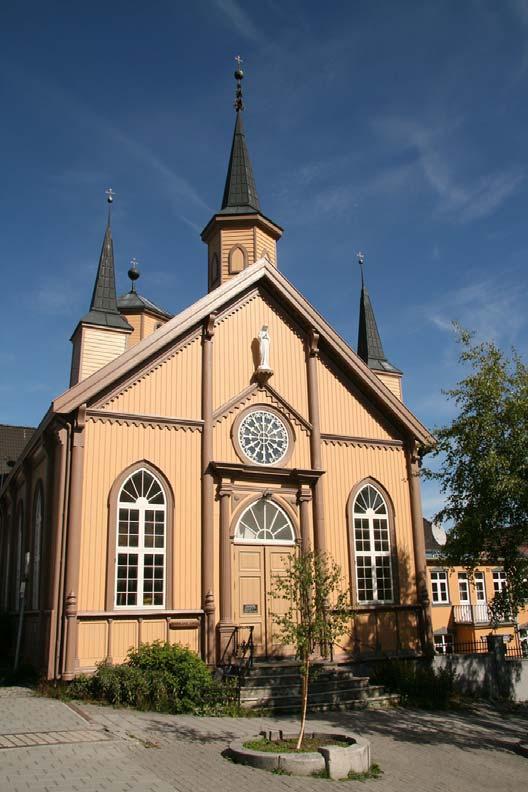 Katolsk kirke Den katolske kirke, også kalt Vår Frues Kirke, ble oppført i 1861.