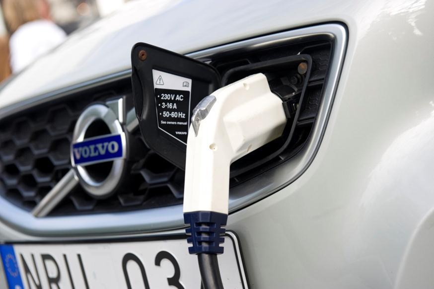 Utslipp fra nye personbiler i 2020 under 85 g CO 2 /km Gi plug-in-hybrider tilgang til