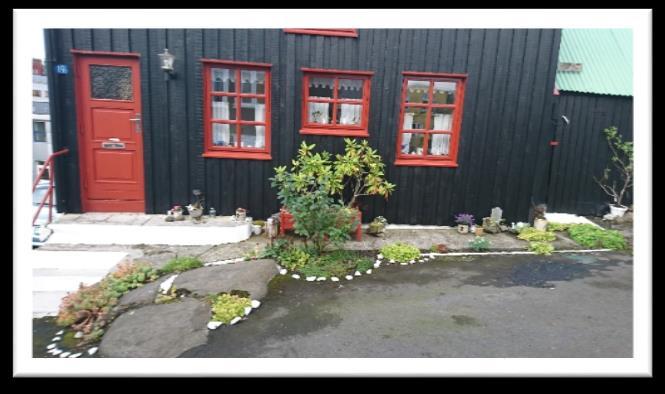 Dag 8 /onsdag 9. mai Hovedstaden Torshavn, historisk museum (FLM) Dagen starter med lett byvandring i Færøyenes hovedstad med besøk bla. til den hyggelige, historiske bydelen Reyn.