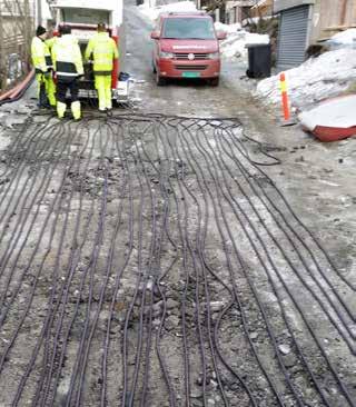 30 40 Frostsikre vann- og avløpsslanger Varmt vann HeatWork tiner dobbel så raskt På et døgn tiner du 40-80 cm i grunn, avhengig av masser.