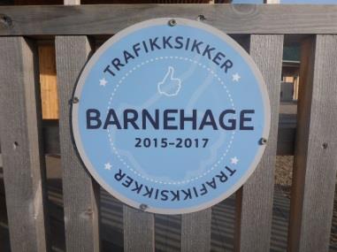 15. Trafikksikkerhet: Sigerfjord barnehage er for 2015-17 godkjent av Trygg Trafikk som «Trafikksikker barnehage». Vi søker om regodkjenning deretter.