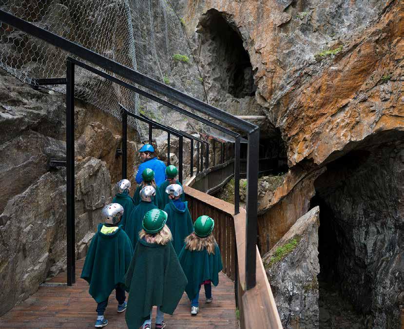 BARNAS GRUVETUR i Koboltgruvene Barnehager og oppover Ta turen inn i Forhåpningsstollen og opplev gruvearbeiderne på nært hold.