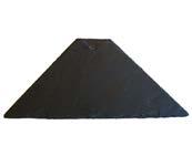 Vi lagerfører sort takskifer 40 X 40 cm, fotstein og endestein.