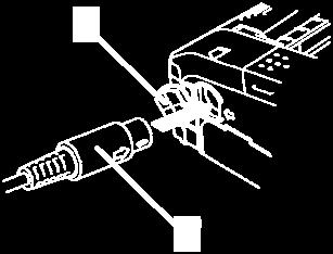 Sett inn RS-232C kabelen i tilkoblingen.