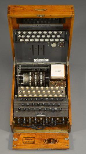 Enigma Enigma (fra gresk: «gåte») var en tysk krypteringsmaskin De allierte