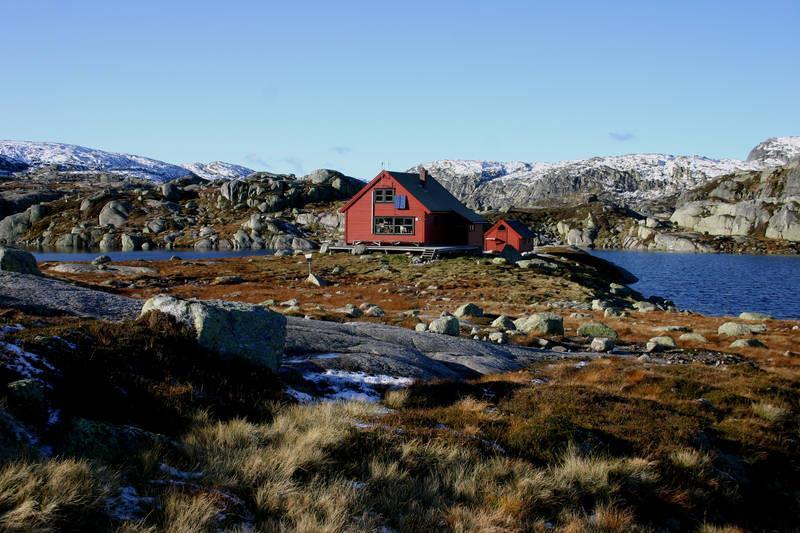 Friluftslivsanlegg Vest-Agder Spillemidler til løypetiltak og overnattingshytter Sandvatn turisthytte - Sirdal - Stavanger