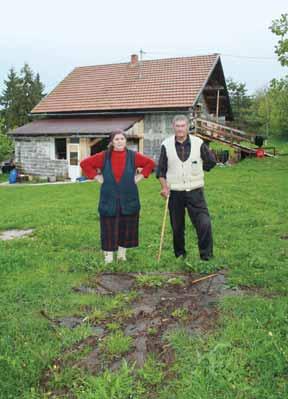 U blizini Žilića je pećina u kojoj su mještani sakrili biskupa Dobretu kada je prvi put pohodio ovaj kraj radi krizme. Tu je također i tzv.