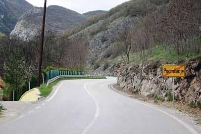 U našem gradu postoje svi potrebni elementi za spoj umjetničke i folklorne književnosti.