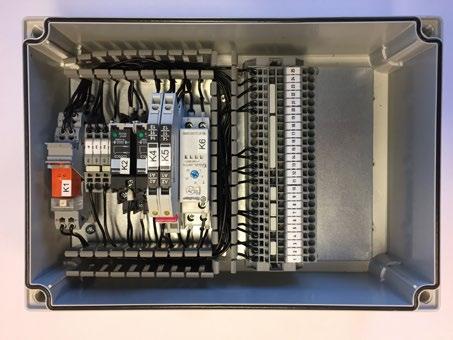 EN Dual Valve output control unit NO Dobbel Ventil kontrollenhet K B+ P + JS + JS2 + P STBD P PORT JS STBD JS PORT JS2 STBD X.20 X.2 X.22 X.2 X. X. X.2 X. X. 2 K K2 K 2 2 X.2 X.2 X. X. X.9 X.