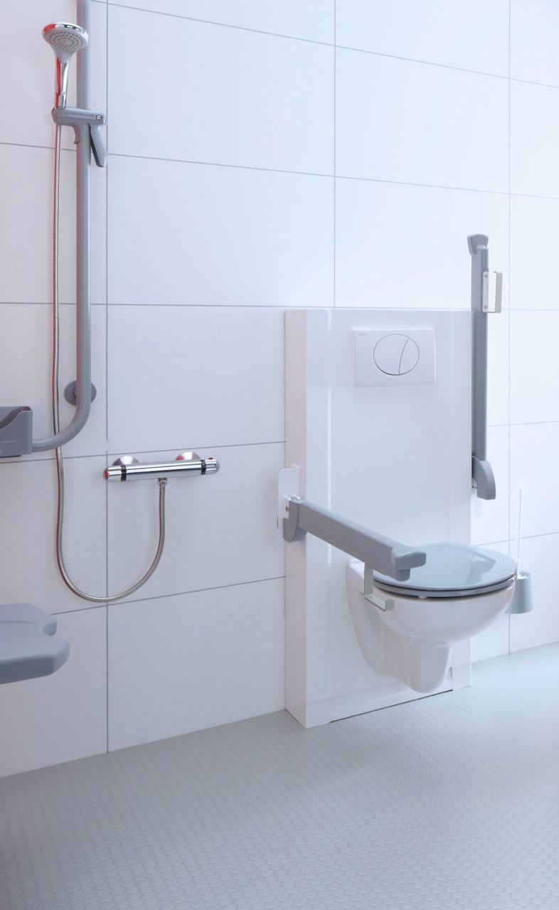 Enkel i bruk Banos høydejusterbare toalett kan høydejusteres manuelt eller elektrisk.