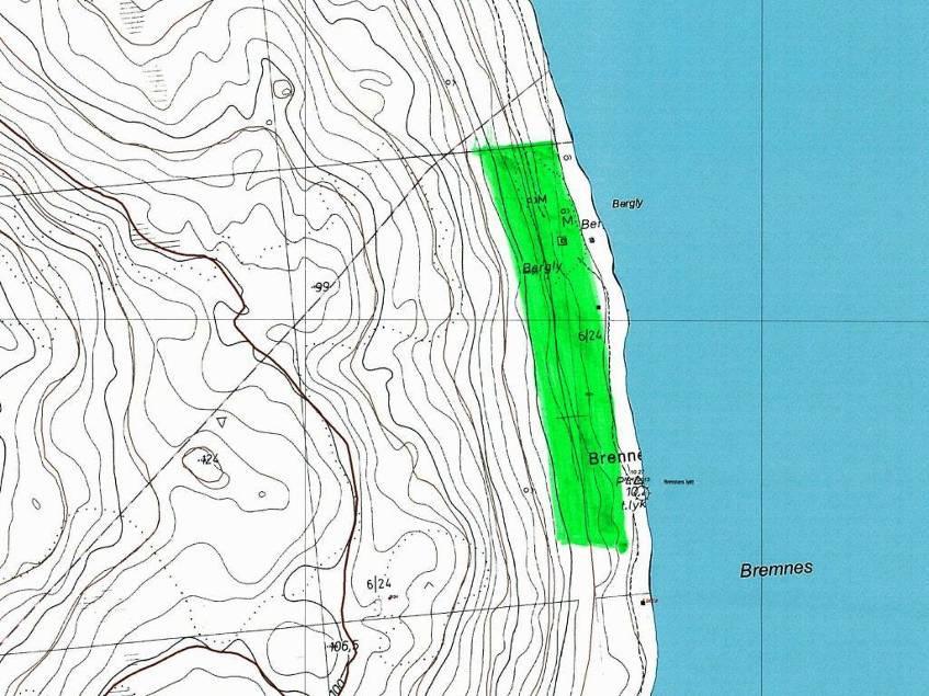 Brennes-Bergly 6/24 Kode SF2 Formål: Spredt fritidsbebyggelse Nye bygg: Maksimalt 3 tomter Flatemål: 36 da Vegløst område nordvest i Grunnfjord, med noen hytter fra før.