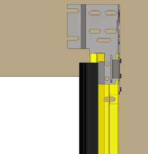 ) Forsterkning skrues fast i karm med 1 stk 8 x 45 mm treskrue (Pose L-47) slik figur 1.4 b viser. 1.5 Skru fast vertikalskinner i veggen.