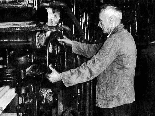 Papiermaschinenführer, Anfang der 1950er Jahre Foto Privat, Repro Bund