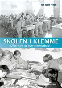 Last ned Skolen i klemme - Per Bjørn Foros Last ned Forfatter: Per Bjørn Foros ISBN: 9788202256265 Antall sider: 212 Format: PDF Filstørrelse:34.