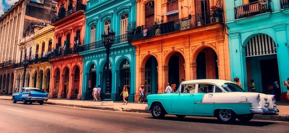 CUBA AKTIVT EVENTYR MED RUNDREISE I KULTUR OG NOSTALGI HØYDEPUNKTER Opplev det gamle Havana Trinidad, Cienfuegos
