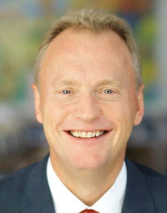 Member of the Board, Contract Logistics & Chief Commercial Officer Tom Schmitt, Schenker AG, har vært ansatt i DB Schenker