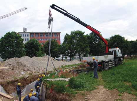 Polaganje podobnega tipa kabla, vendar manjšega preseka, smo si že ogledali pri polaganju med RTP Polje in TE-TOL Ljubljana.