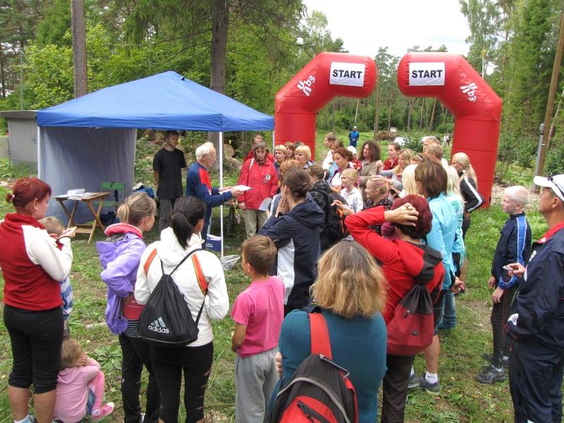 omaalgatuse programmile, Kultuurkapitali Läänemaa Ekspertgrupile, Sihtasutusele PõhjaLäänemaa Turismi- ja Spordiobjektide Halduskeskus, Motoklubile Lääne ja Lääne maavalitsusele.