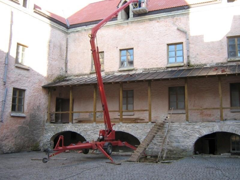 Koluvere linnus Koluvere remonttööd Rõõmustavalt aktiivne toimetamine käib Pürksi mõisas sel aastal sai valmis vanasse aita sobitatud loodusinfokeskus.