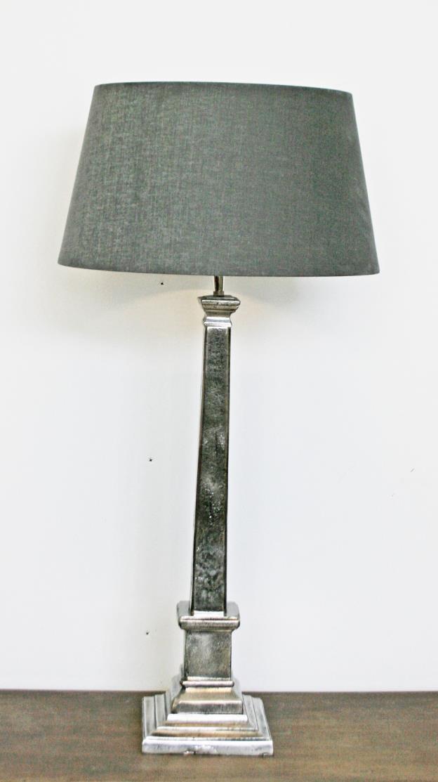 Chester bordlampe i råalu 62cm Over Med