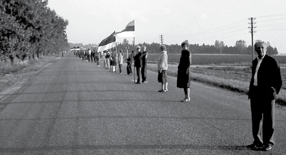 augustil 1989 nõukogude võimu mõjutamiseks ja vabadustahte demonstreerimiseks Leedu Sąjūdise, Läti Tautas Fronte ja Eesti Rahvarinde ja Balti Nõukogu algatatud massiüritus, mis kujutas endast läbi