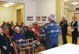 I Z N A Š I H D R U Š T E V Robert Goter z ansamblom diatonična harmonika na najvišji ravni! Dobitnik številnih laskavih priznanj, naš stari znanec in znanec širokega občinstva tudi v tujini.