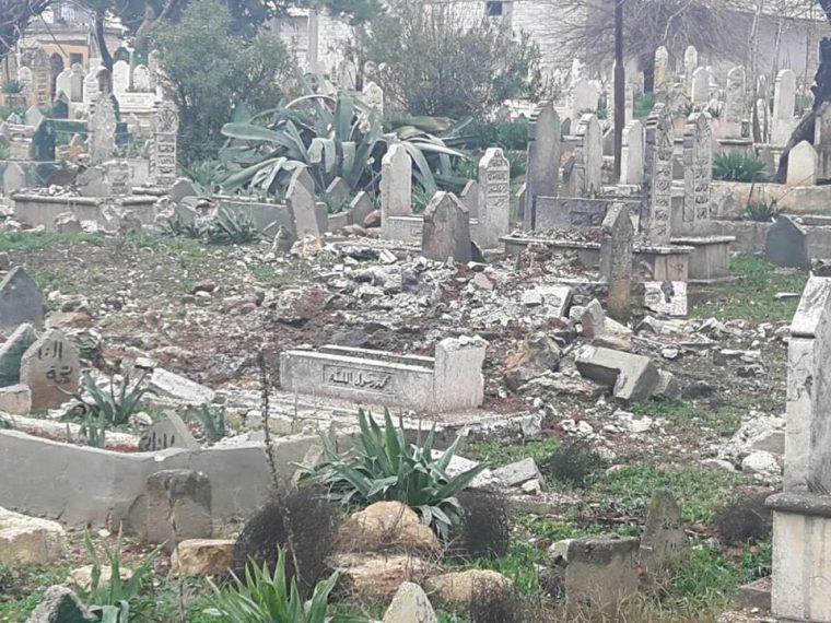Bilder av den tyrkiske hærens angrep på Salah Al Din- moskeen og kirkegården i Jindiris. Foto av den tyrkiske hærens angrep på Ain Dara tempelet i Afrin.