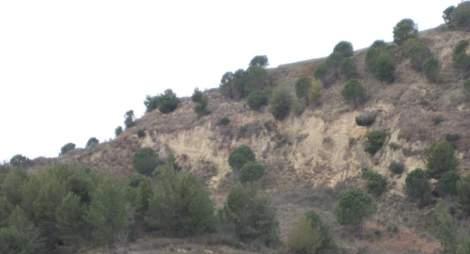 Shembjet janë konstatuar edhe në kodrat e tjera, por janë me përmasa më të vogla. Një ndër to gjendet në fshatin Vashaj, në nivelin e dytë të tarracës lumore të Shkumbinit.