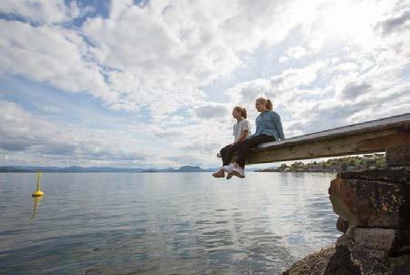 Kapittel V Framtidsutsikter Høgskulen på Vestlandet har eit overordna strategisk mål om å verte eit universitet med ein profesjons- og arbeidslivsretta profil som er tett på arbeidslivet, studentane