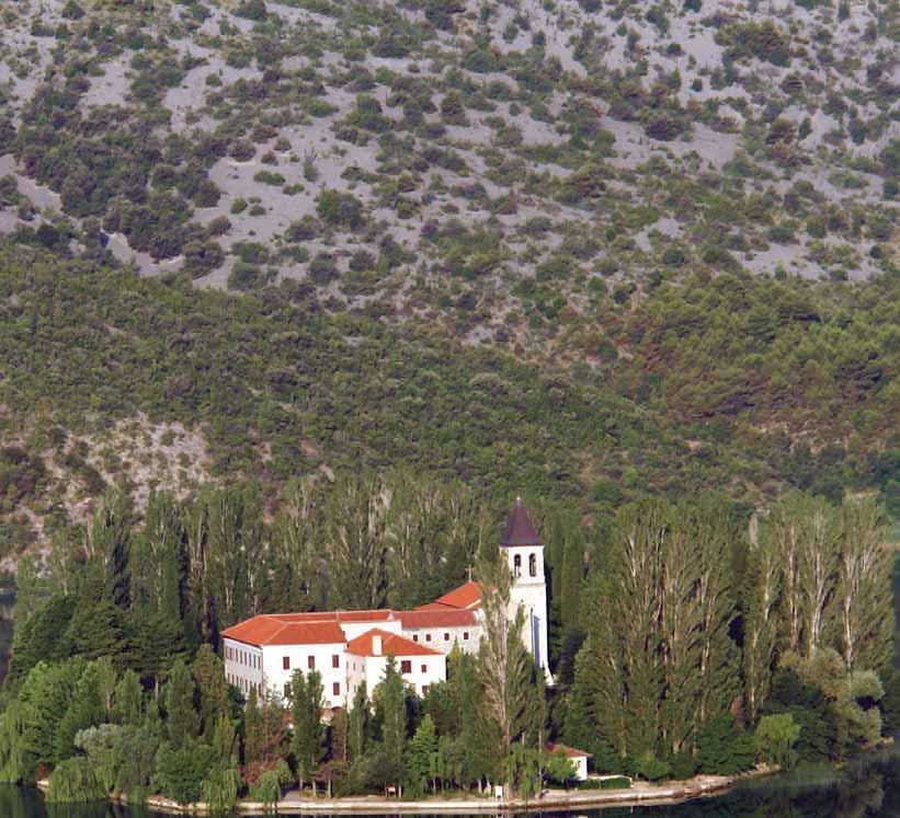 PROMINSKA SLAVLJA VELIKA GOSPA - znak nade Gotovo deset tisuća Marijinih štovatelja, među njima i mnogobrojni Prominjani i ove je svetkovine Uznesenja Marijina, 15.