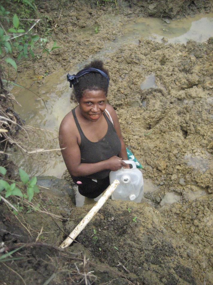 Tilgang til vann og sanitær (SDG 6) Drikkevann: 6.6 billion (milliarder) people, or 91 per cent of the global population, used an improved drinking water source, versus 82 per cent in 2000.