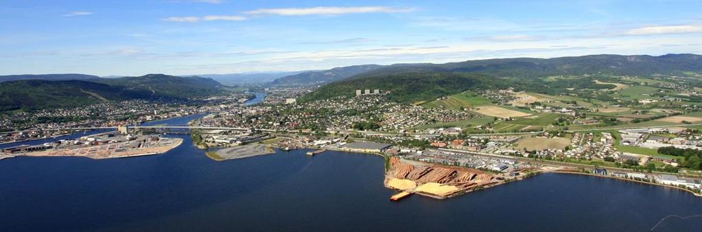 27 Lierstranda en viktig tømmerhavn for Østlandet En tømmerhavn i Indre Oslofjord/Drammensfjorden er av stor betydning nå - forhåpentligvis avtakende over tid.